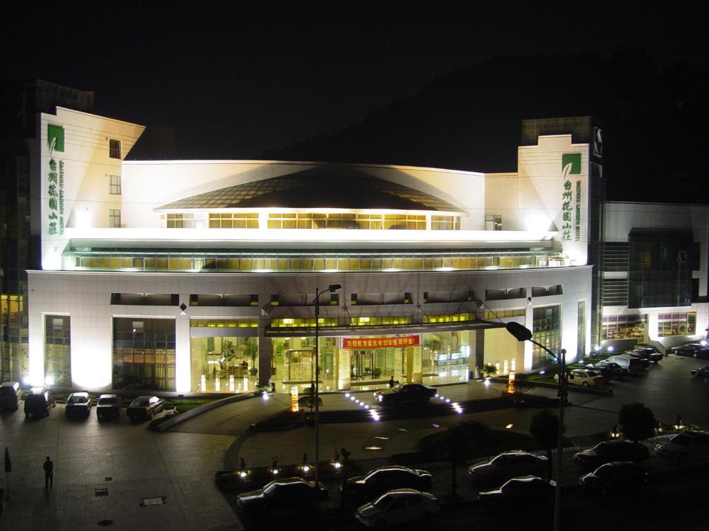 Taizhou Garden Hotel Exterior photo